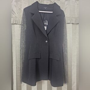 FASHIONOVA 2 PIECE BLAZER AND PANTS SET.